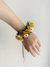 Load image into Gallery viewer, Sunshine Bridal Bouquet