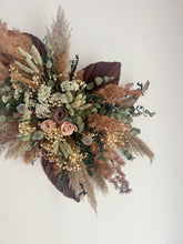 Load image into Gallery viewer, Flora arch arrangement