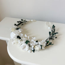 Load image into Gallery viewer, Meadow Bridal flowers