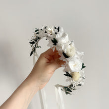 Load image into Gallery viewer, Meadow Bridal flowers