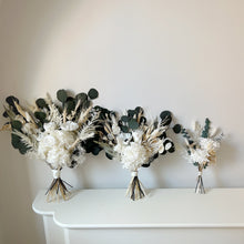 Load image into Gallery viewer, Meadow Bridal flowers