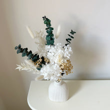 Load image into Gallery viewer, Meadow Bridal flowers