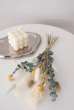 Load image into Gallery viewer, Petite bouquet - April