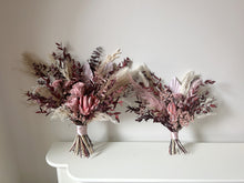 Load image into Gallery viewer, Bridal bouquet - Burgundy
